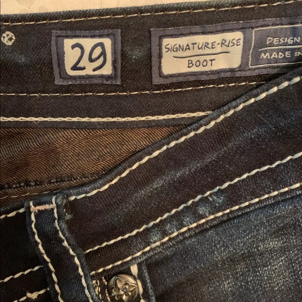 Women’s Miss Me jeans